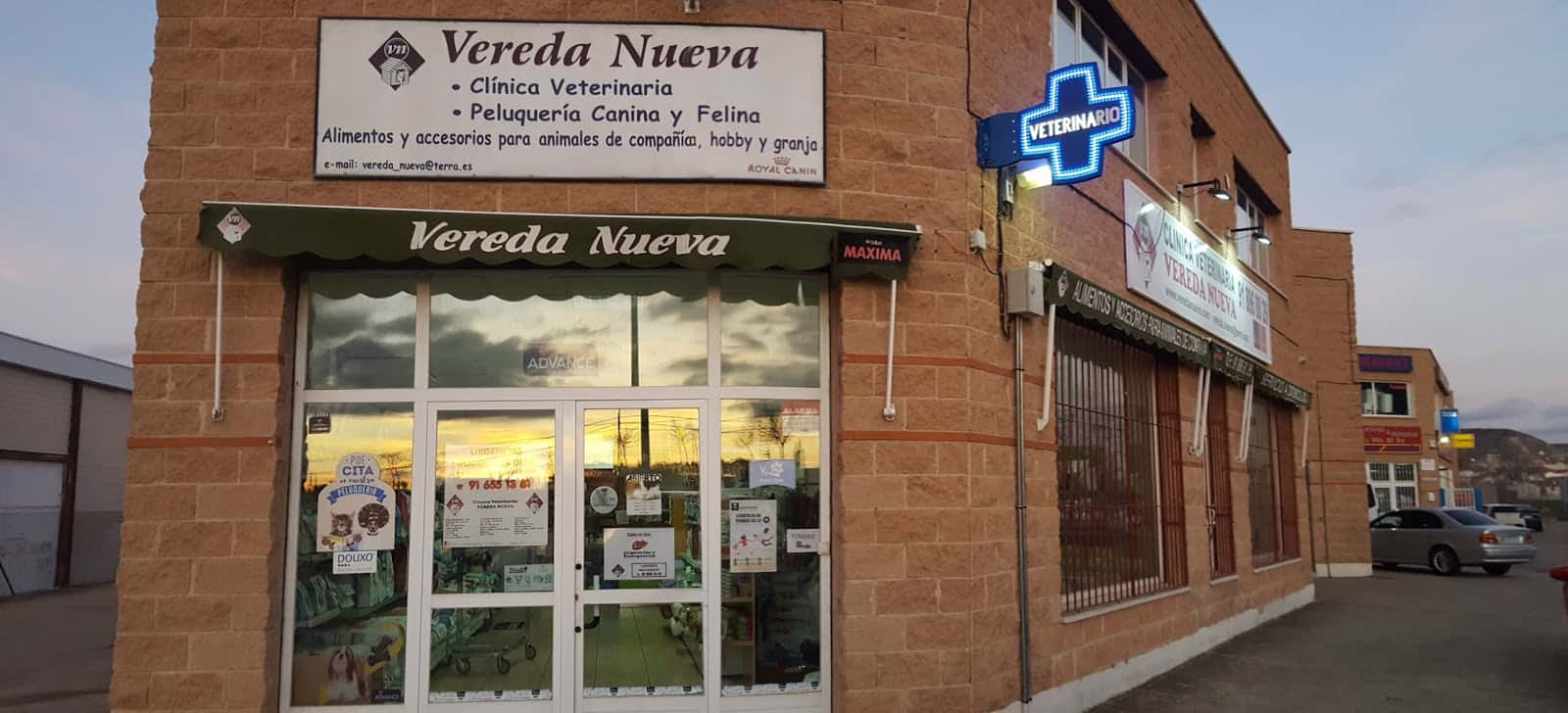 medivet torres de la alameda veterinario centro en torres de la alameda en madrid principalImage ADOPTA Sitios Pet Friendly