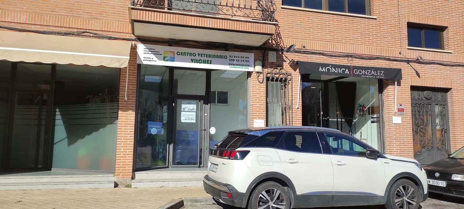 centro veterinario vilches campo real veterinario centro en campo real en madrid principalImage ADOPTA Sitios Pet Friendly