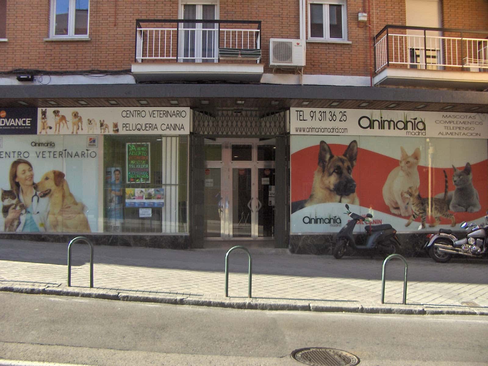 veterinaria animania madrid villaamil veterinario centro cerca de madrid principalImage ADOPTA Sitios Pet Friendly