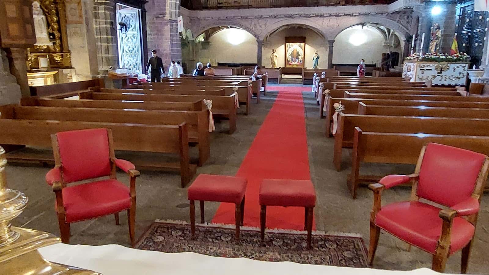 clinica veterinaria la plazuela veterinario clinica en villa del prado en madrid principalImage ADOPTA Sitios Pet Friendly