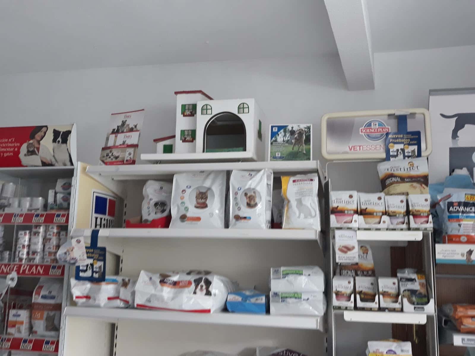 clinica veterinaria chozas de la sierra veterinario clinica en soto del real en madrid principalImage ADOPTA Sitios Pet Friendly