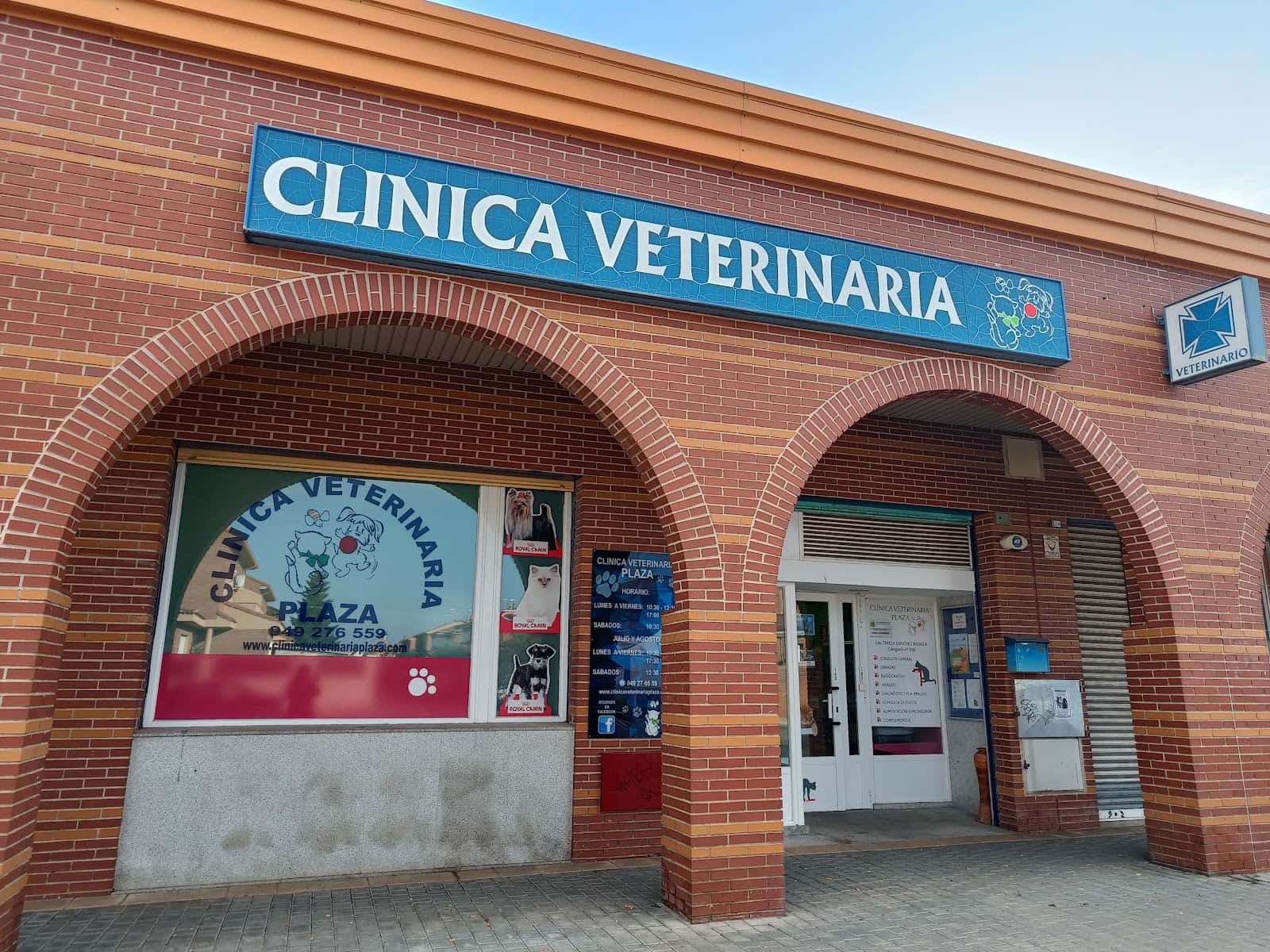 clinica veterinaria plaza veterinario clinica en villanueva de la torre en guadalajara principalImage ADOPTA Sitios Pet Friendly