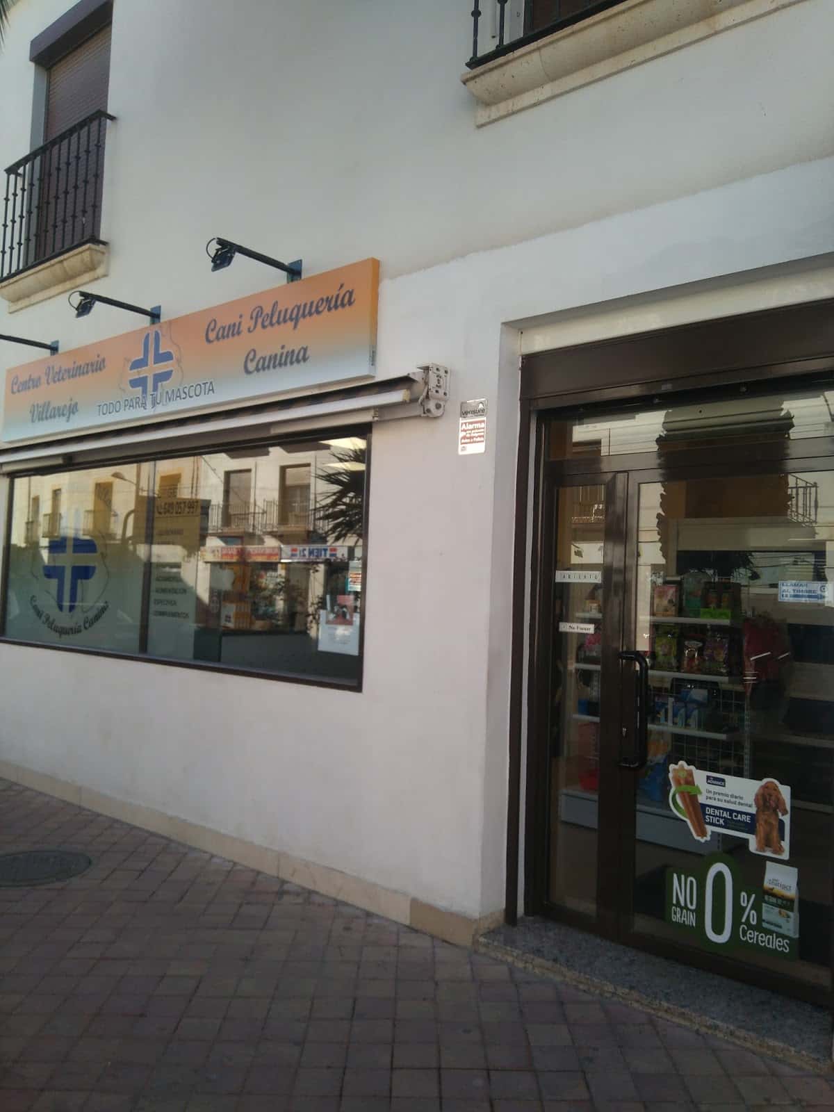veterinaria villarejo cani veterinario centro en villarejo de salvanes en madrid principalImage ADOPTA Sitios Pet Friendly