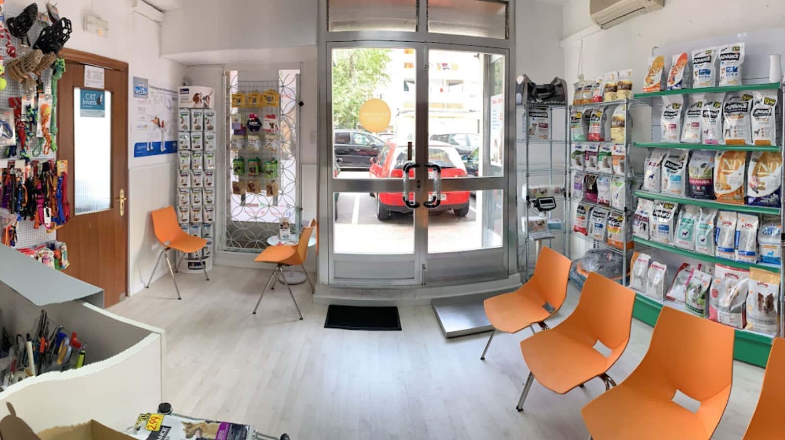 punto pet clinica veterinaria veterinario clinica en parla en madrid principalImage ADOPTA Sitios Pet Friendly