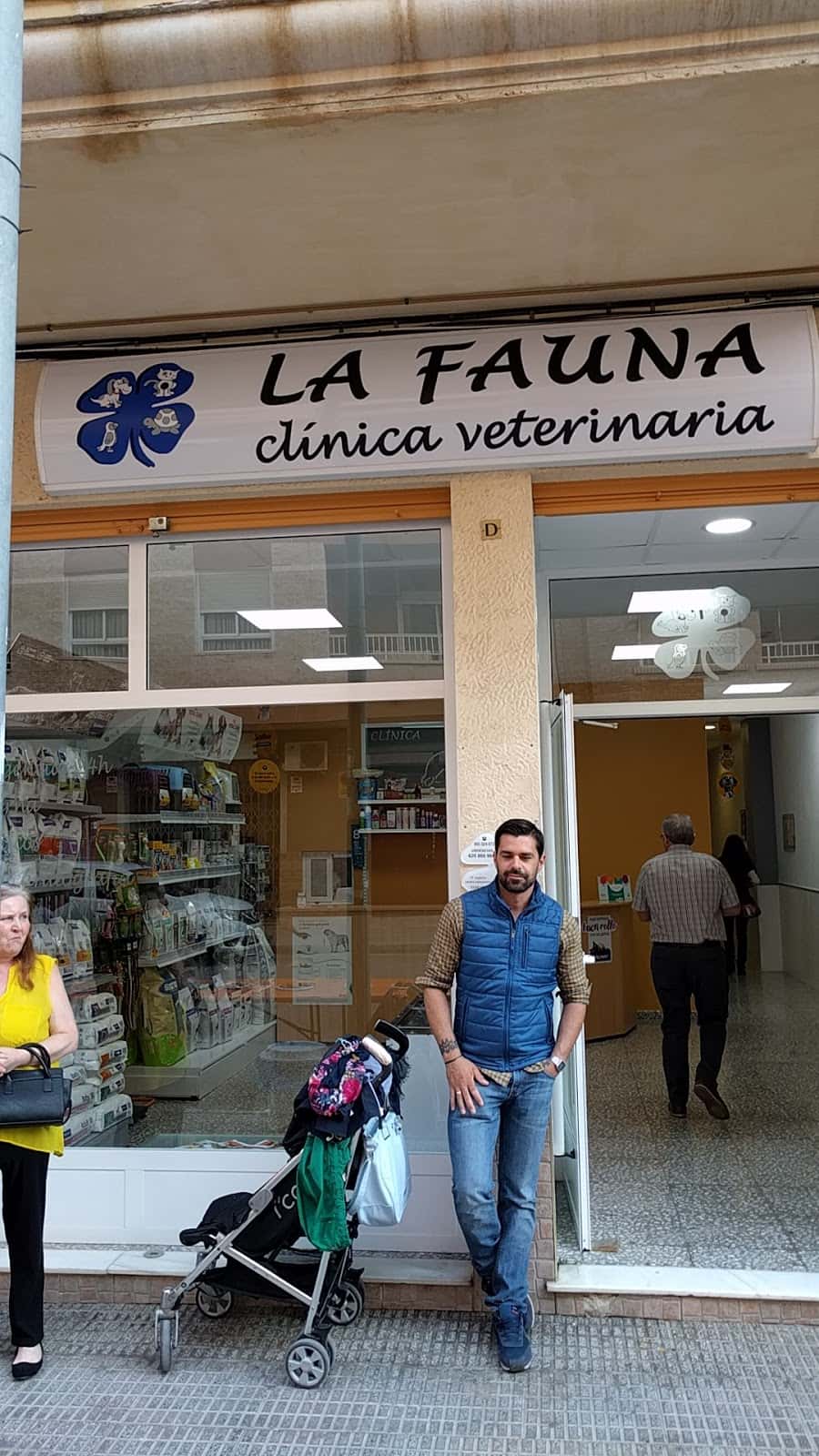 clinica veterinaria la fauna albatera veterinario clinica en albatera en alicante principalImage ADOPTA Sitios Pet Friendly