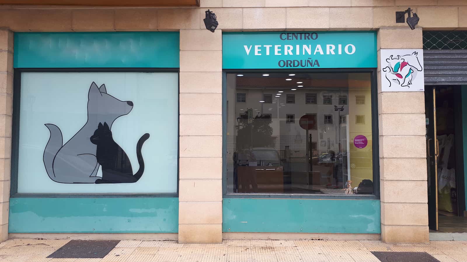 centro veterinario orduna   urduna albaitaritza zentroa veterinario centro en urduna en bizkaia principalImage ADOPTA Sitios Pet Friendly