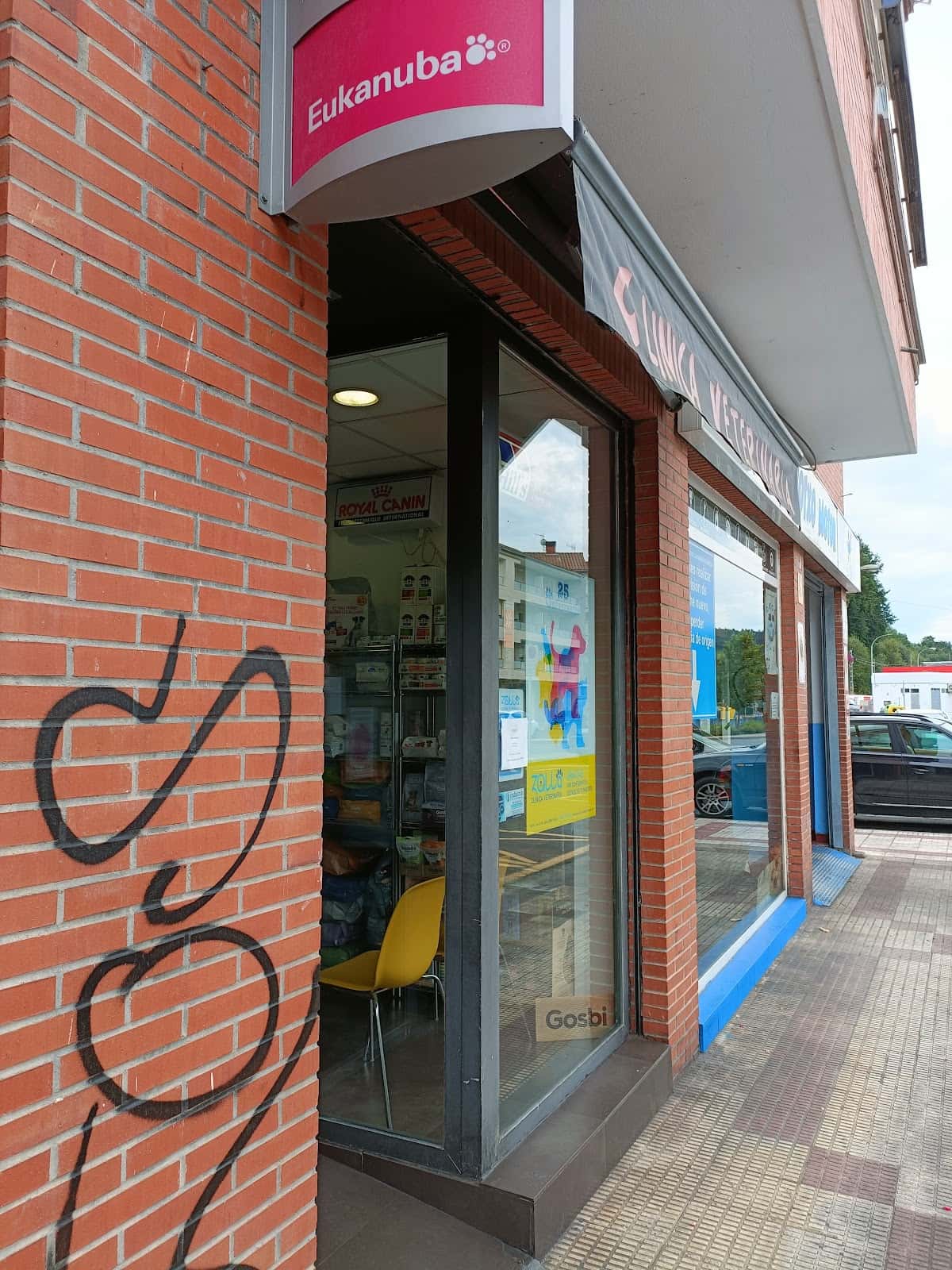 clinica veterinaria zalla veterinario clinica en mimetiz en bizkaia principalImage ADOPTA Sitios Pet Friendly