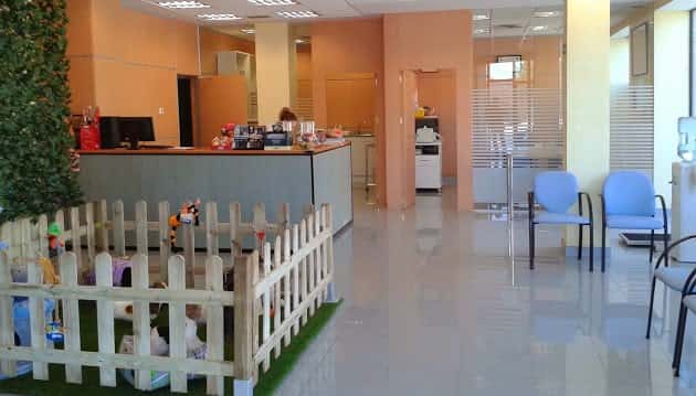 leucanis policlinico veterinario veterinario clinica en san vicente del raspeig en alicante principalImage ADOPTA Sitios Pet Friendly