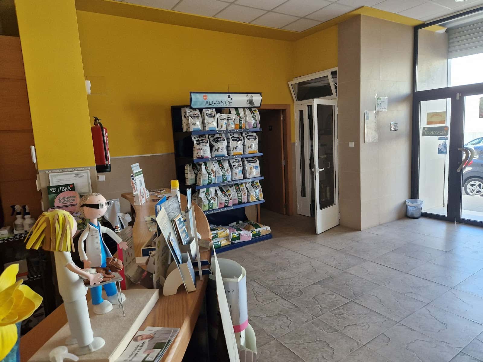 vet safor veterinario centro en villalonga en valencia photo undefined ADOPTA Sitios Pet Friendly