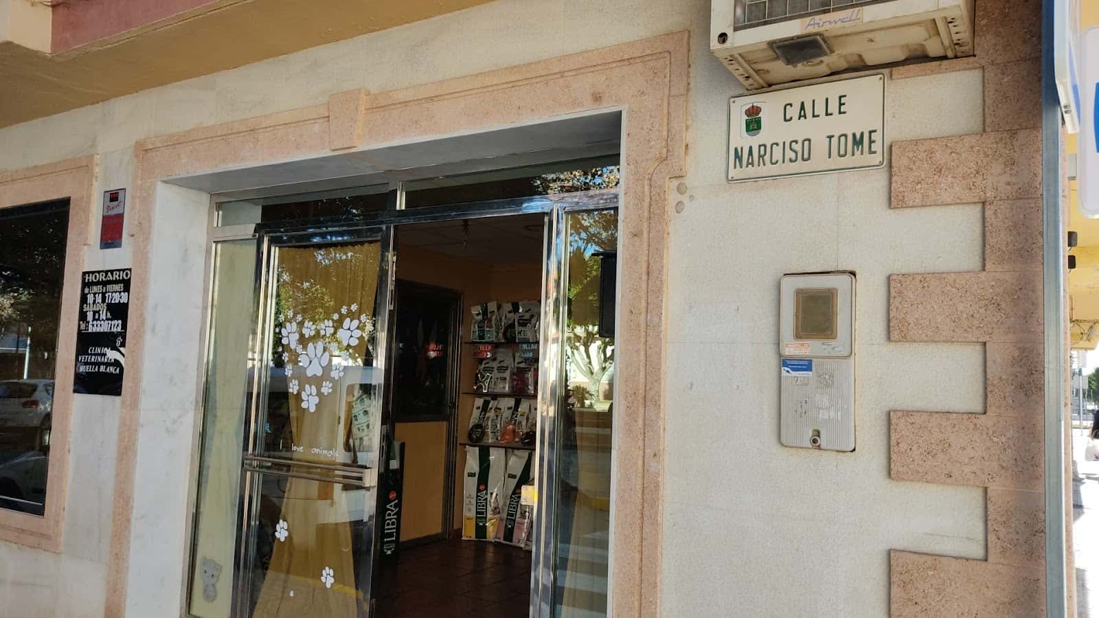 Clínica Veterinaria Huella Blanca