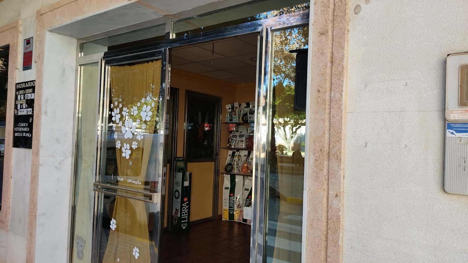 Clínica Veterinaria Huella Blanca