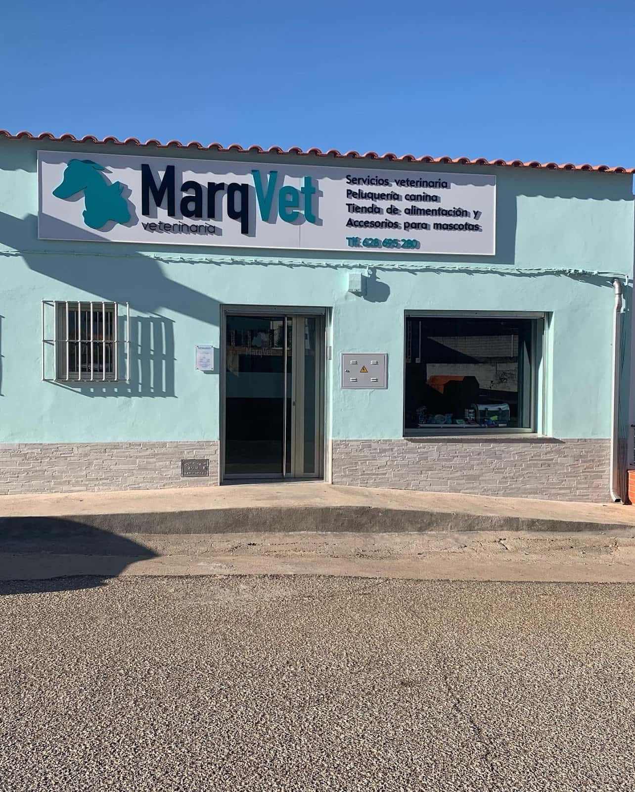 cv marqvet veterinario centro en la parra en badajoz principalImage ADOPTA Sitios Pet Friendly