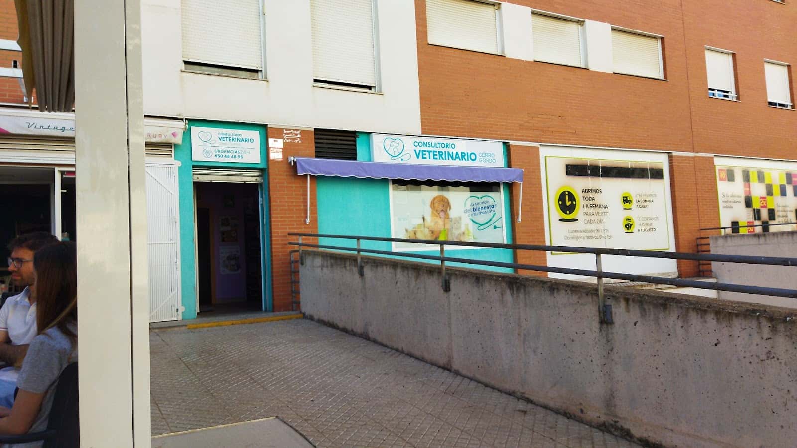 consultorio veterinario cerro gordo veterinario centro barrio badajoz en badajoz en badajoz principalImage ADOPTA Sitios Pet Friendly