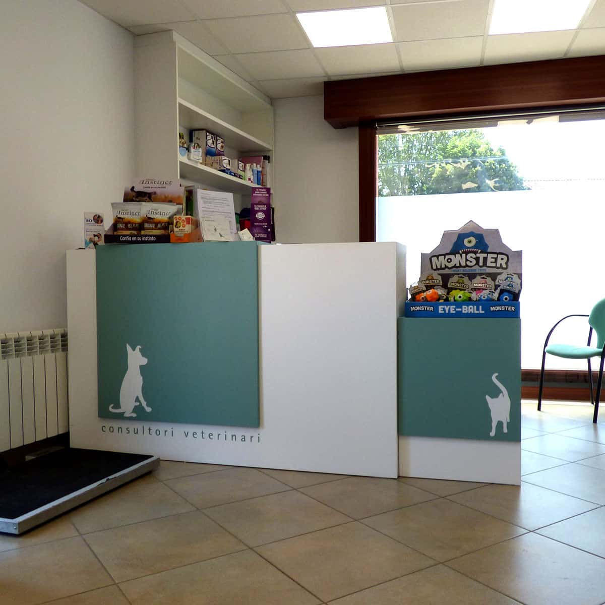 vetseva consultori veterinari veterinario centro en seva en barcelona principalImage ADOPTA Sitios Pet Friendly