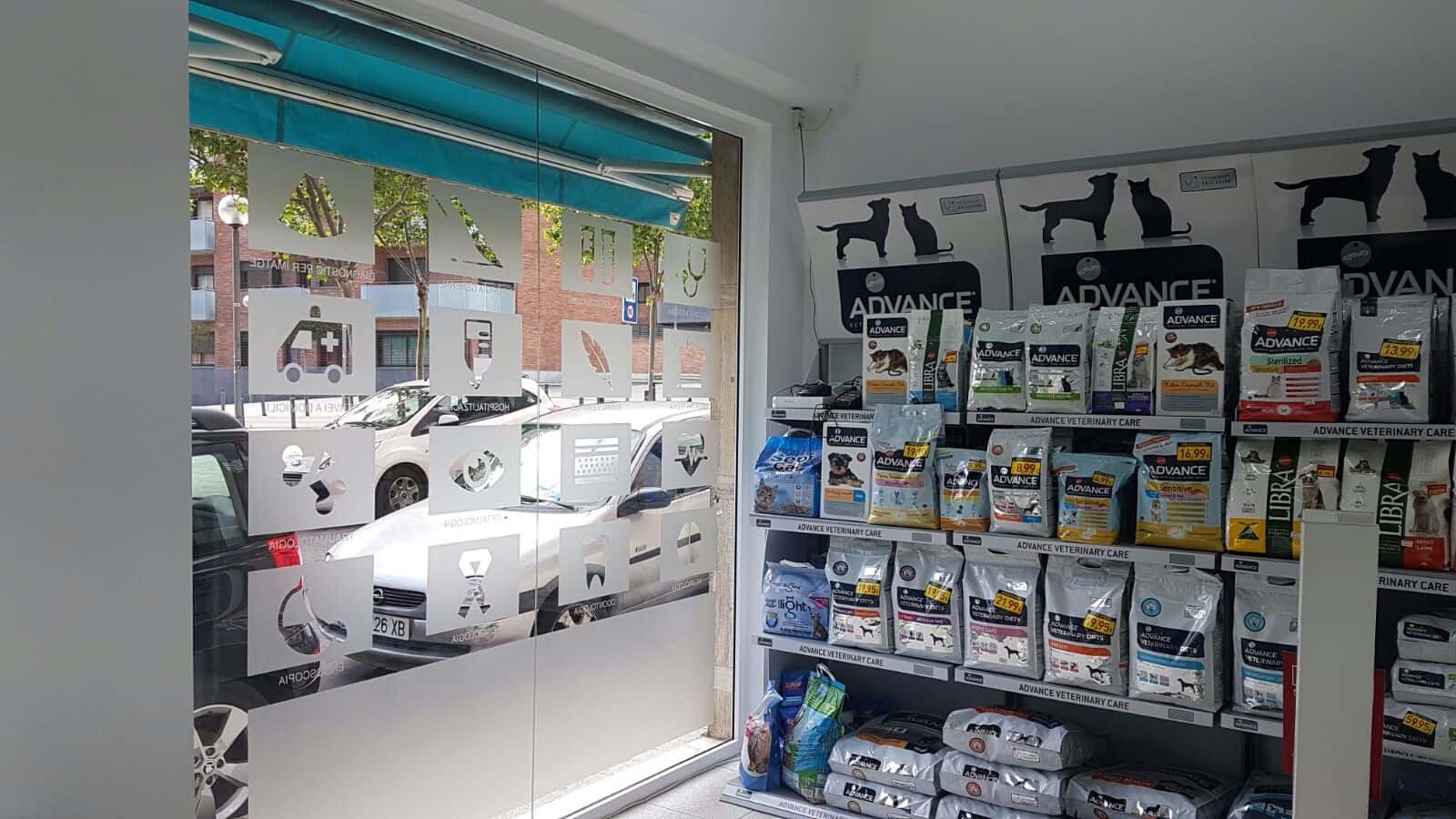 centro veterinario la riera veterinario centro en premia de mar en barcelona principalImage ADOPTA Sitios Pet Friendly