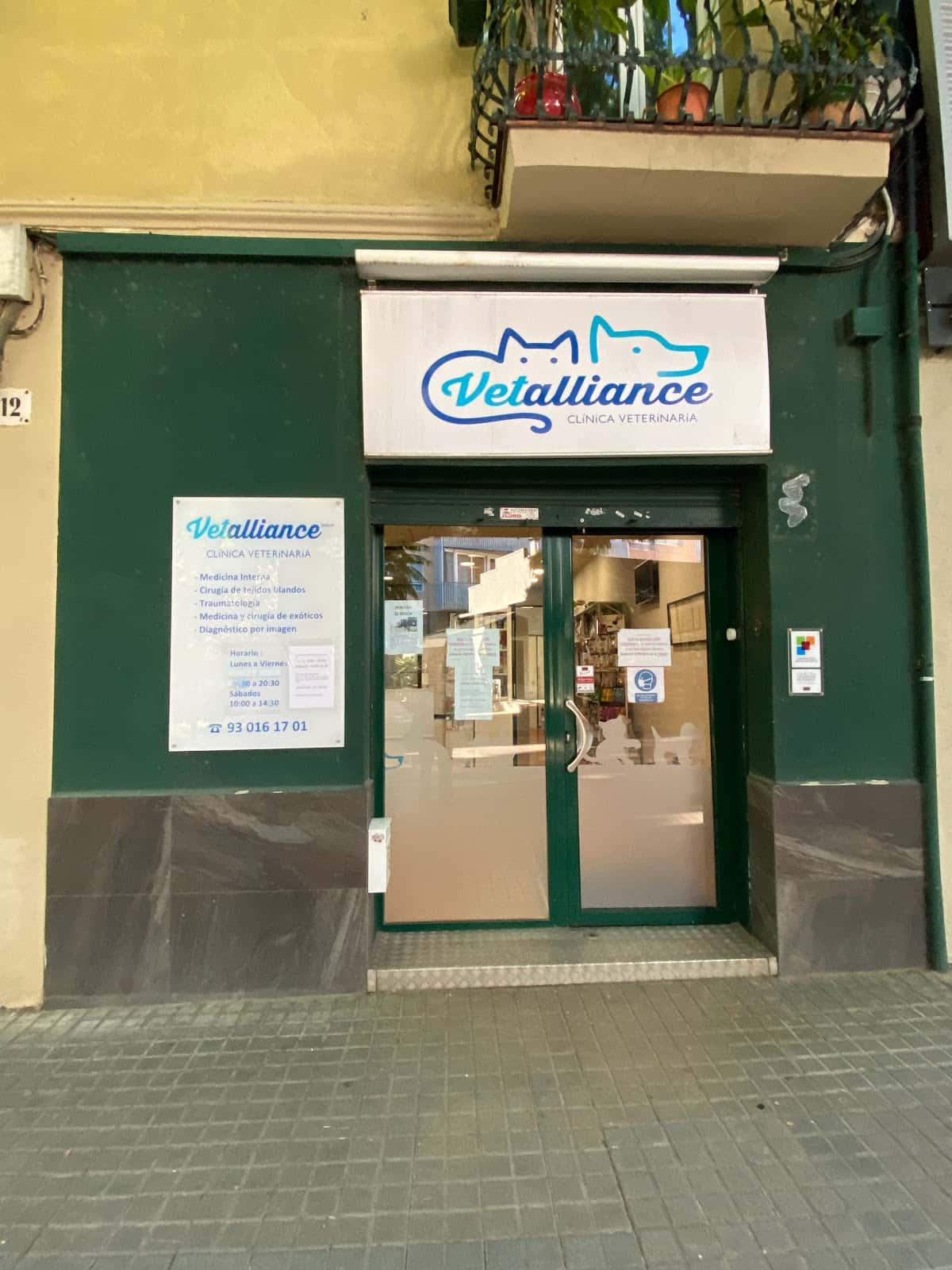 vetalliance badalona veterinario centro en badalona en barcelona principalImage ADOPTA Sitios Pet Friendly