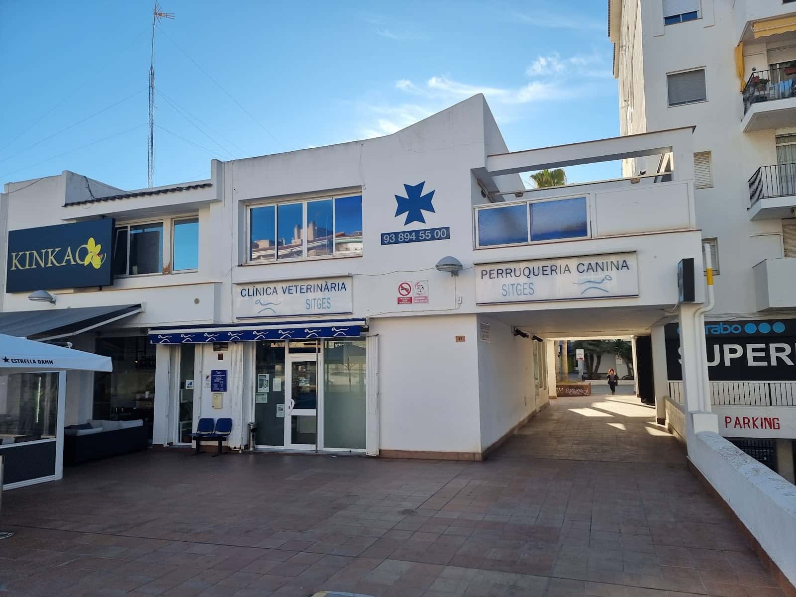 clinica veterinaria sitges veterinario clinica en sitges en barcelona principalImage ADOPTA Sitios Pet Friendly