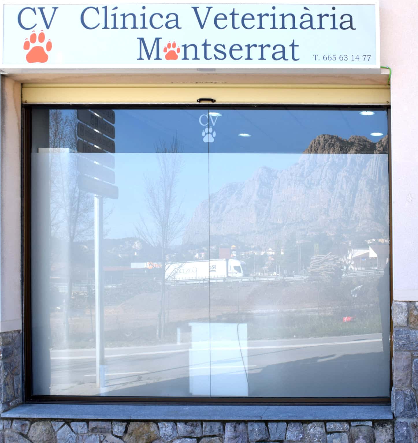 Clínica Veterinària Montserrat