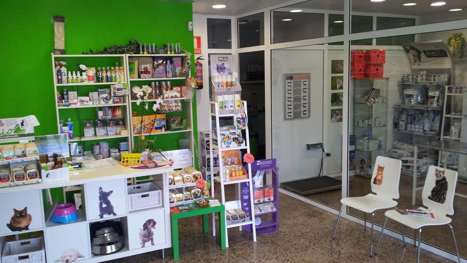 centre veterinari del foix veterinario centro en torrelles de foix en barcelona principalImage ADOPTA Sitios Pet Friendly