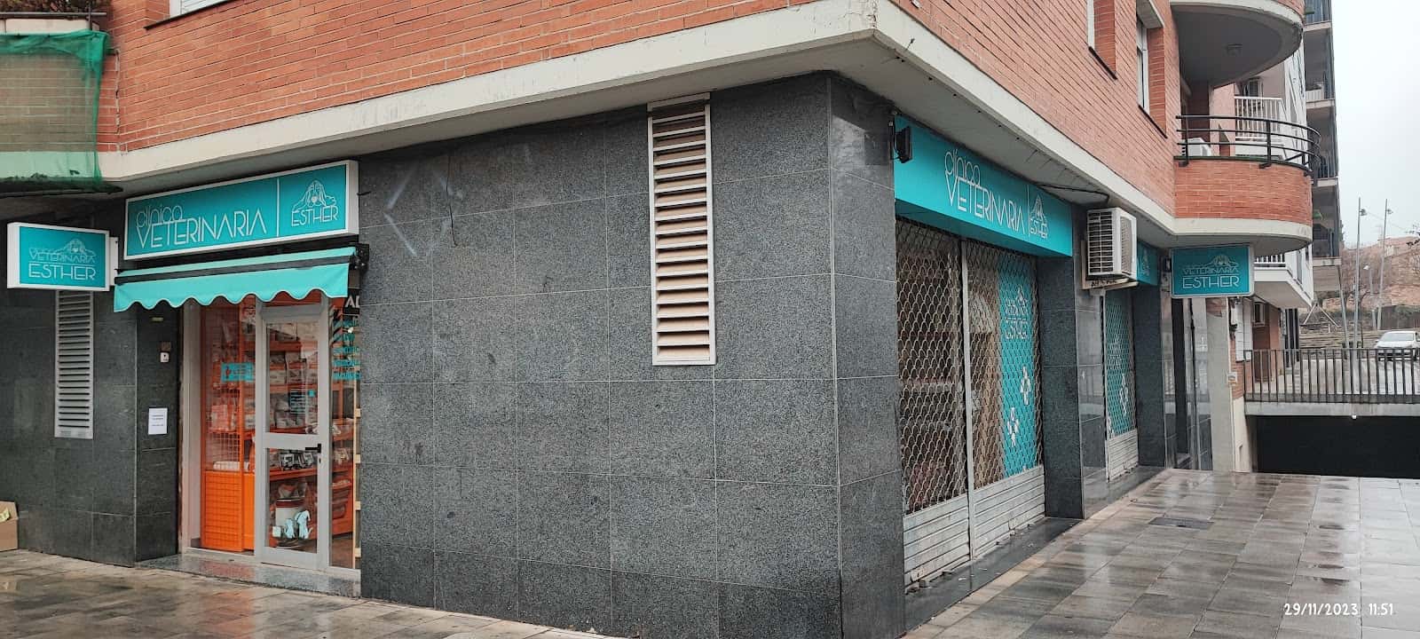 clinica veterinaria esther veterinario clinica en castellar del valles en barcelona principalImage ADOPTA Sitios Pet Friendly