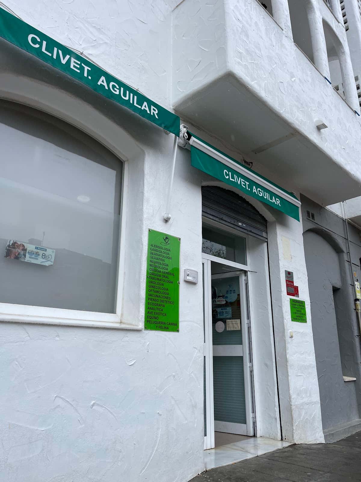 CLINICA VETERINARIA ENRIQUE AGUILAR