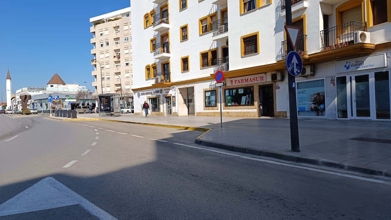 clinica veterinaria parque veterinario clinica en san fernando en cadiz principalImage ADOPTA Sitios Pet Friendly