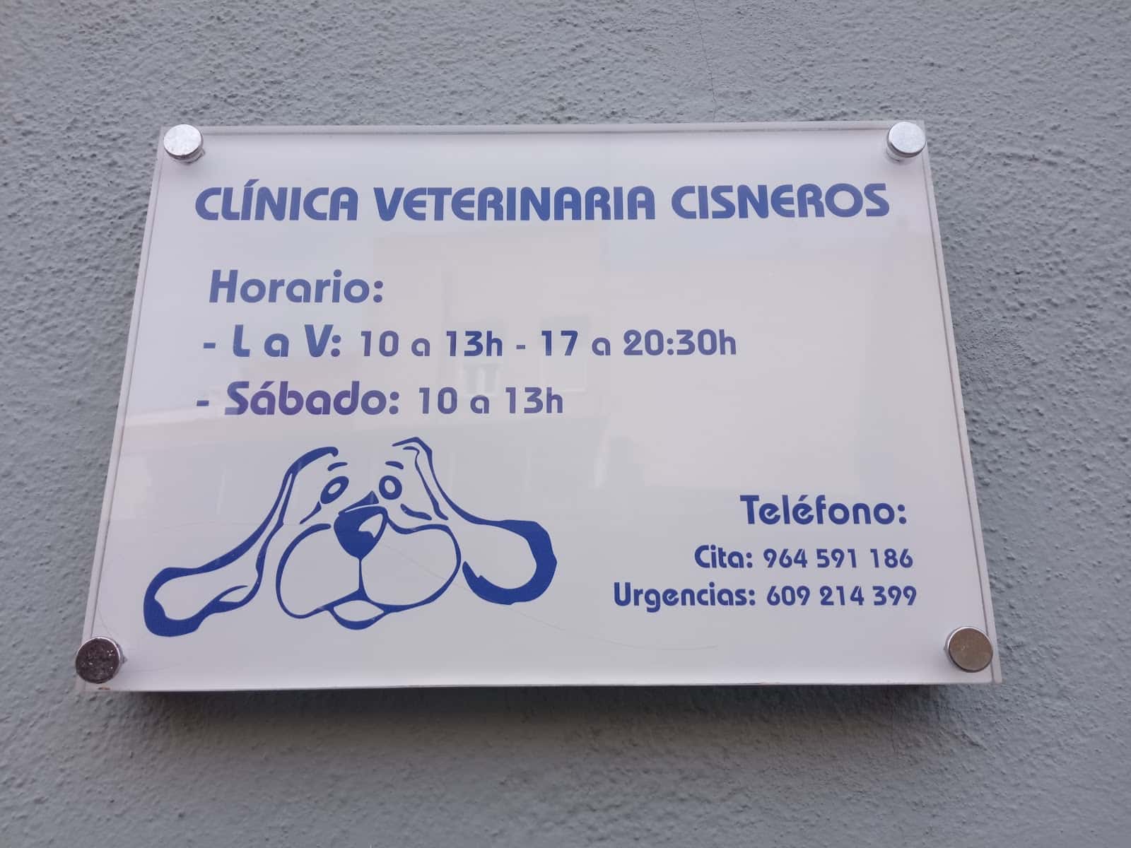 Clínica Veterinària Cisneros