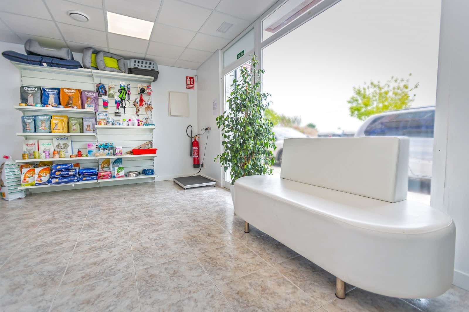 katkan centre veterinari veterinario centro en vinaros en castello principalImage ADOPTA Sitios Pet Friendly
