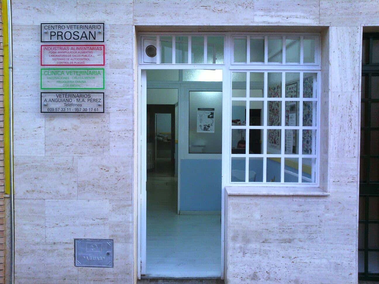 centro veterinario la carlota veterinario centro en la carlota en cordoba principalImage ADOPTA Sitios Pet Friendly