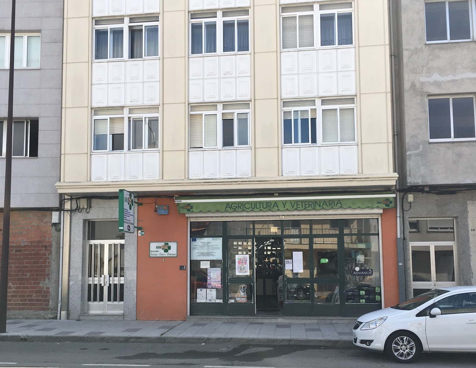 Agrobotica Carballo Slu - Agricultura y Veterinaria / Agricultura e Veterinaria