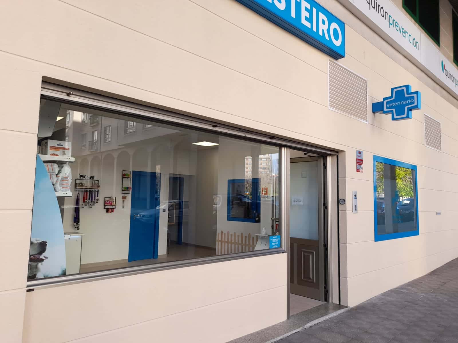 centro veterinario esteiro veterinario centro en ferrol en a coruna principalImage ADOPTA Sitios Pet Friendly