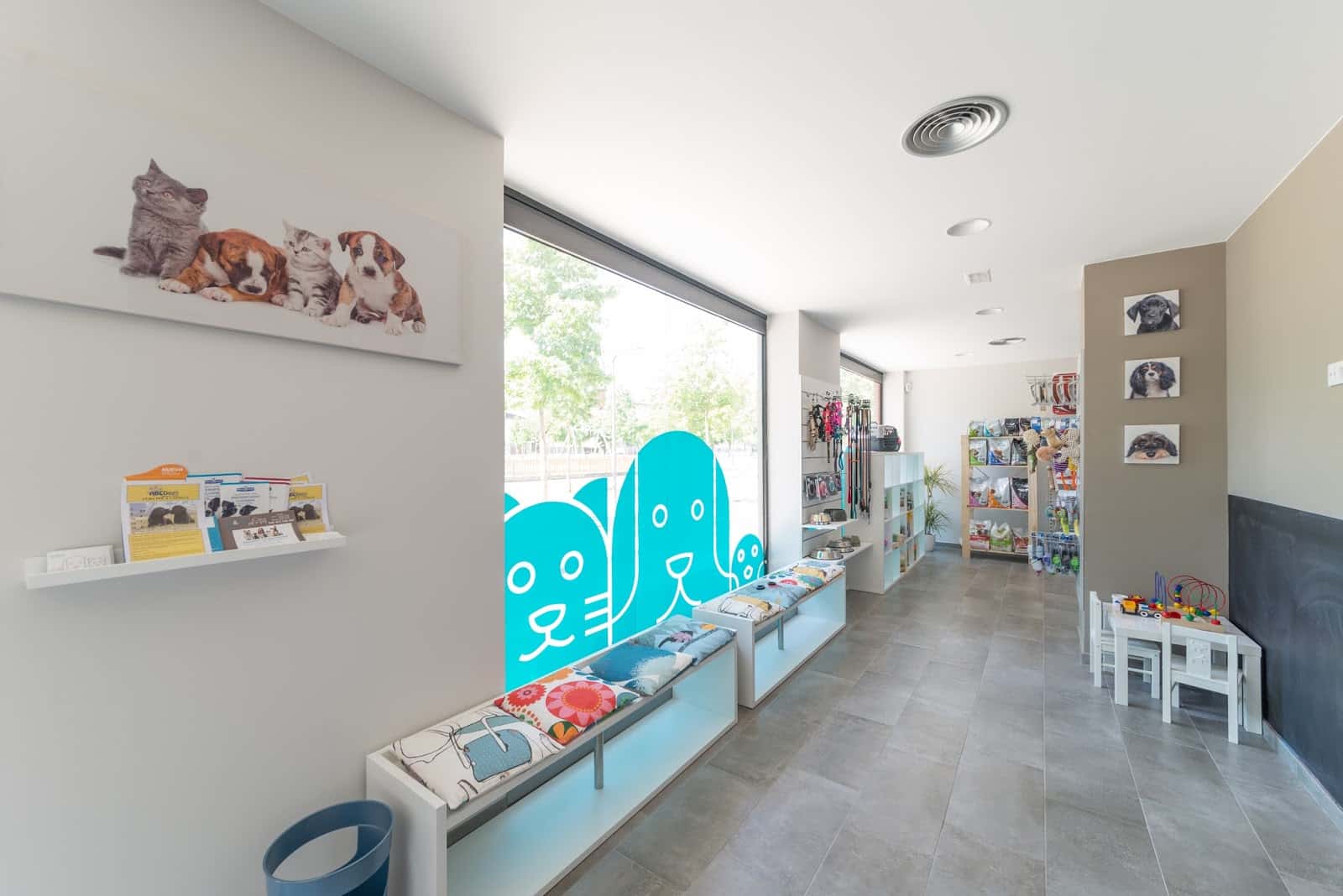 vet vet centre veterinari veterinario centro barrio girona en girona en girona principalImage ADOPTA Sitios Pet Friendly