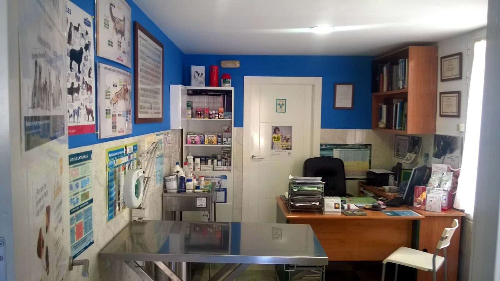 Clínica Veterinaria Los Almendros