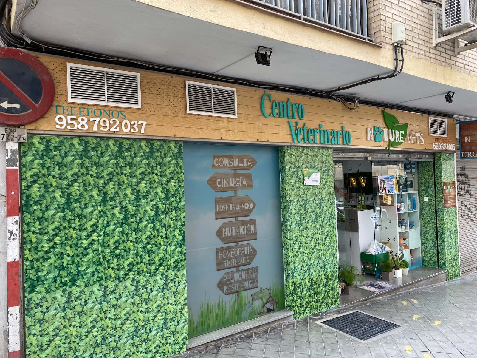 hospital 24h veterinario nature vets veterinario hospital barrio beiro en granada en granada principalImage ADOPTA Sitios Pet Friendly