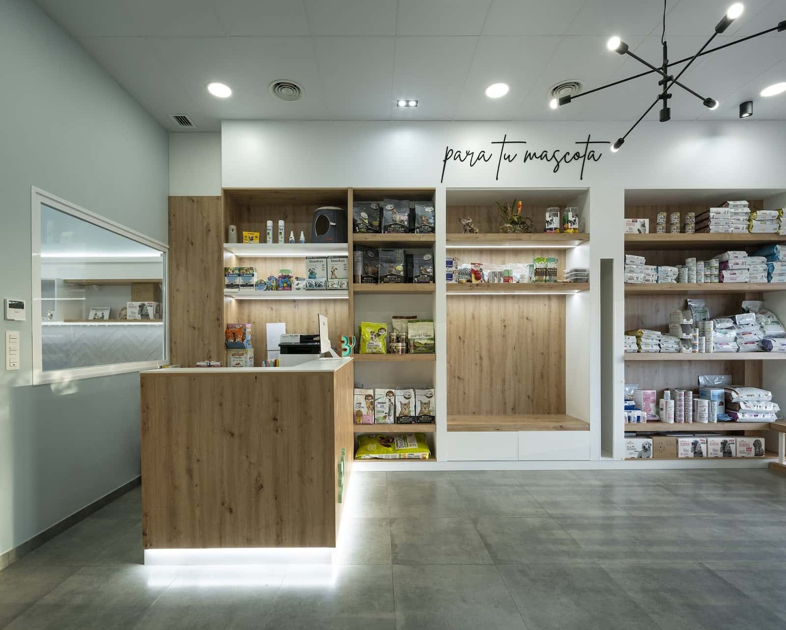 clinica veterinaria bulyana veterinario clinica en pulianillas en granada principalImage ADOPTA Sitios Pet Friendly