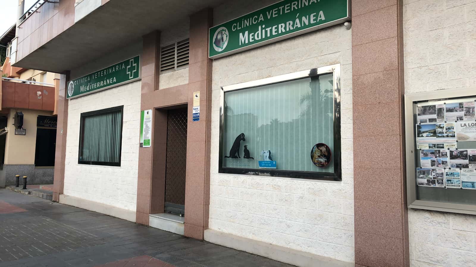 clinica veterinaria mediterranea veterinario clinica en almunecar en granada principalImage ADOPTA Sitios Pet Friendly