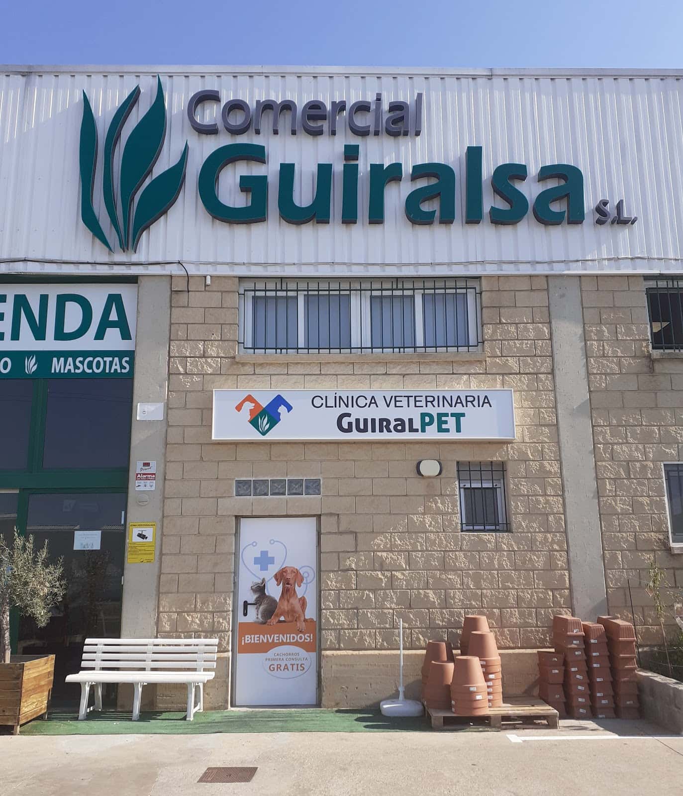 clinica veterinaria guiralpet veterinario clinica barrio huesca en huesca en huesca principalImage ADOPTA Sitios Pet Friendly