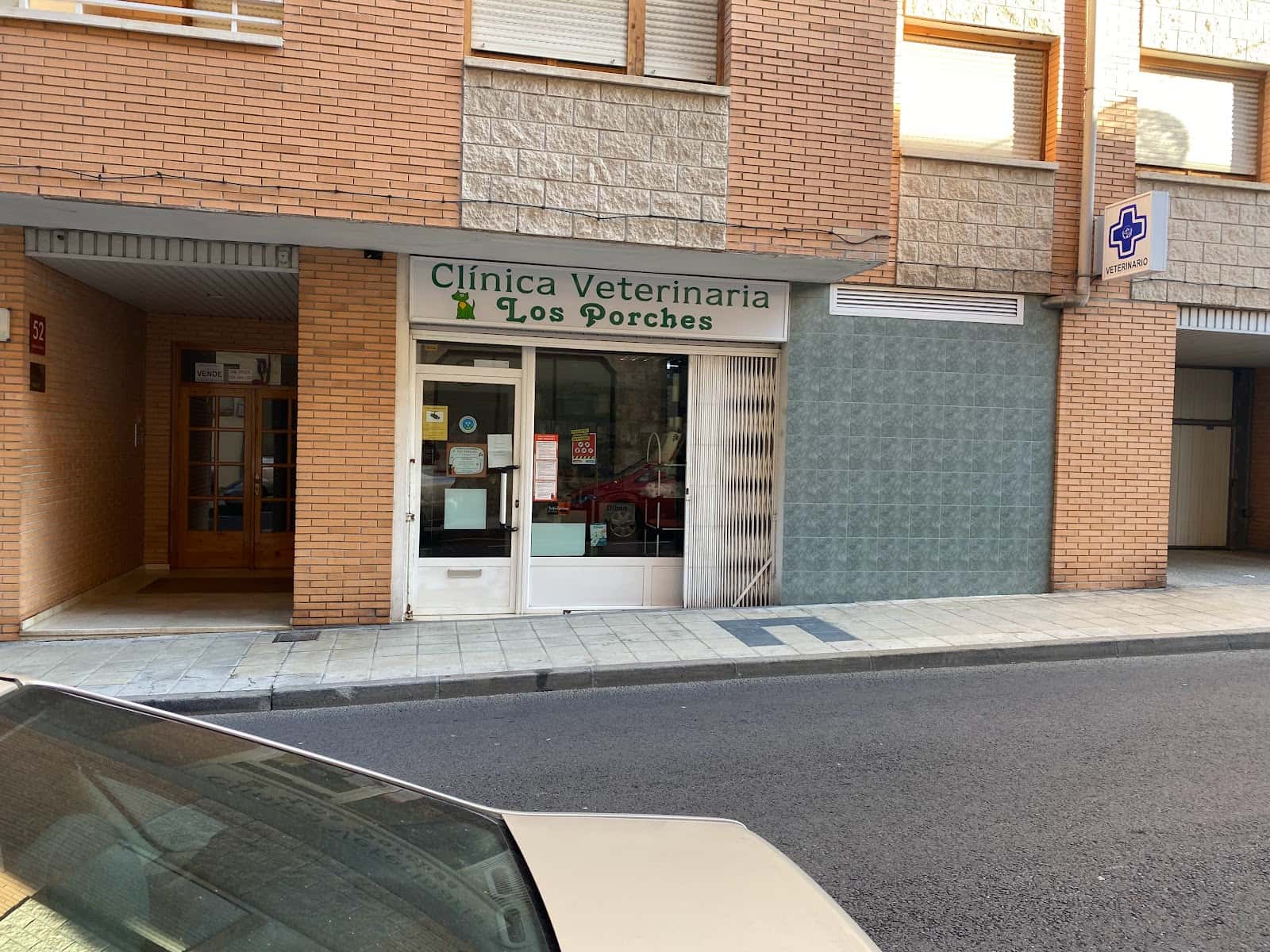 clinica veterinaria los porches veterinario clinica en sabinanigo en huesca principalImage ADOPTA Sitios Pet Friendly