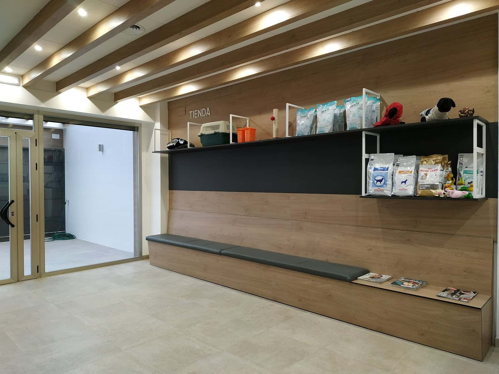 Clínica Veterinaria Caballero