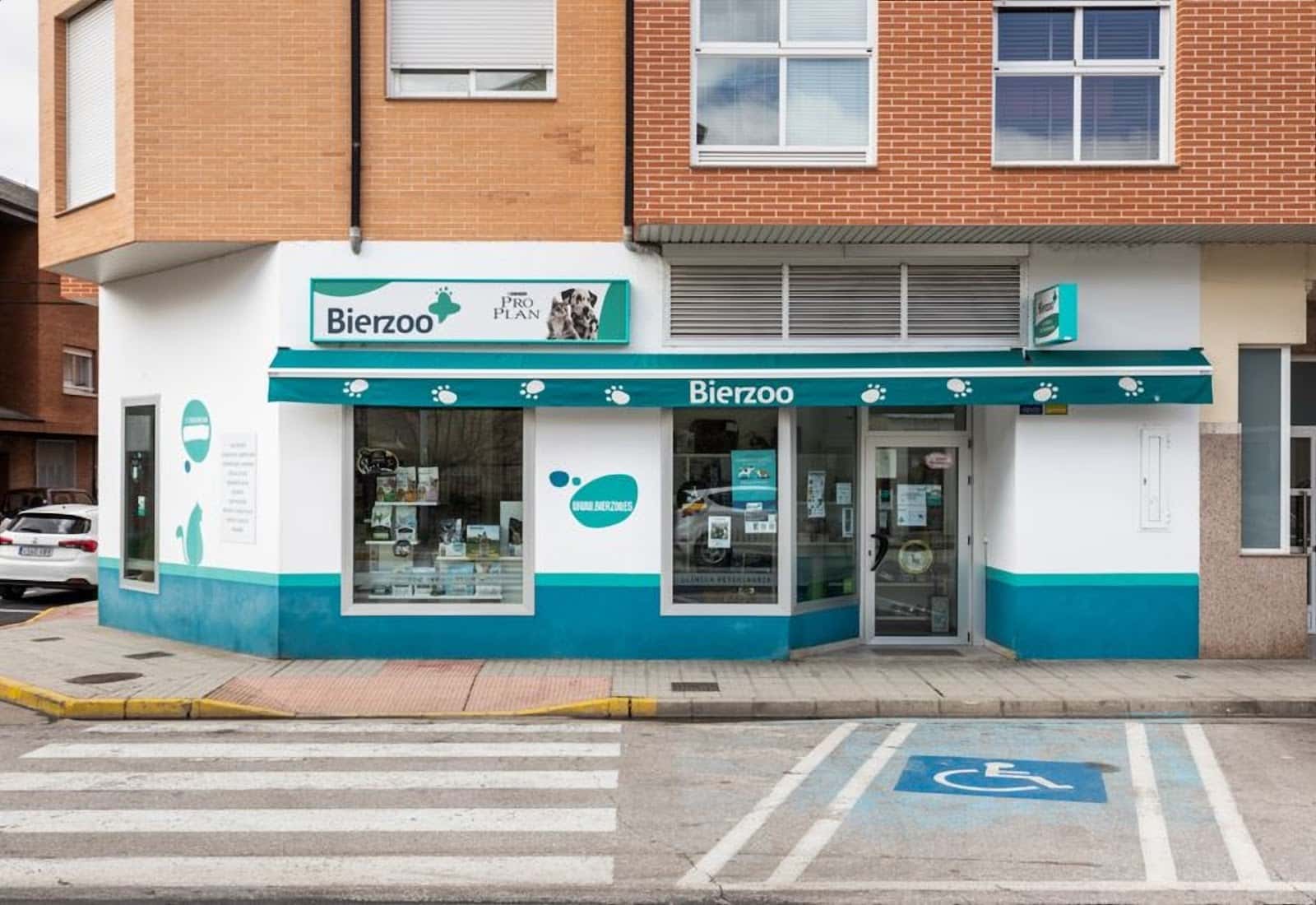 Clínica Veterinaria Bierzoo Bembibre