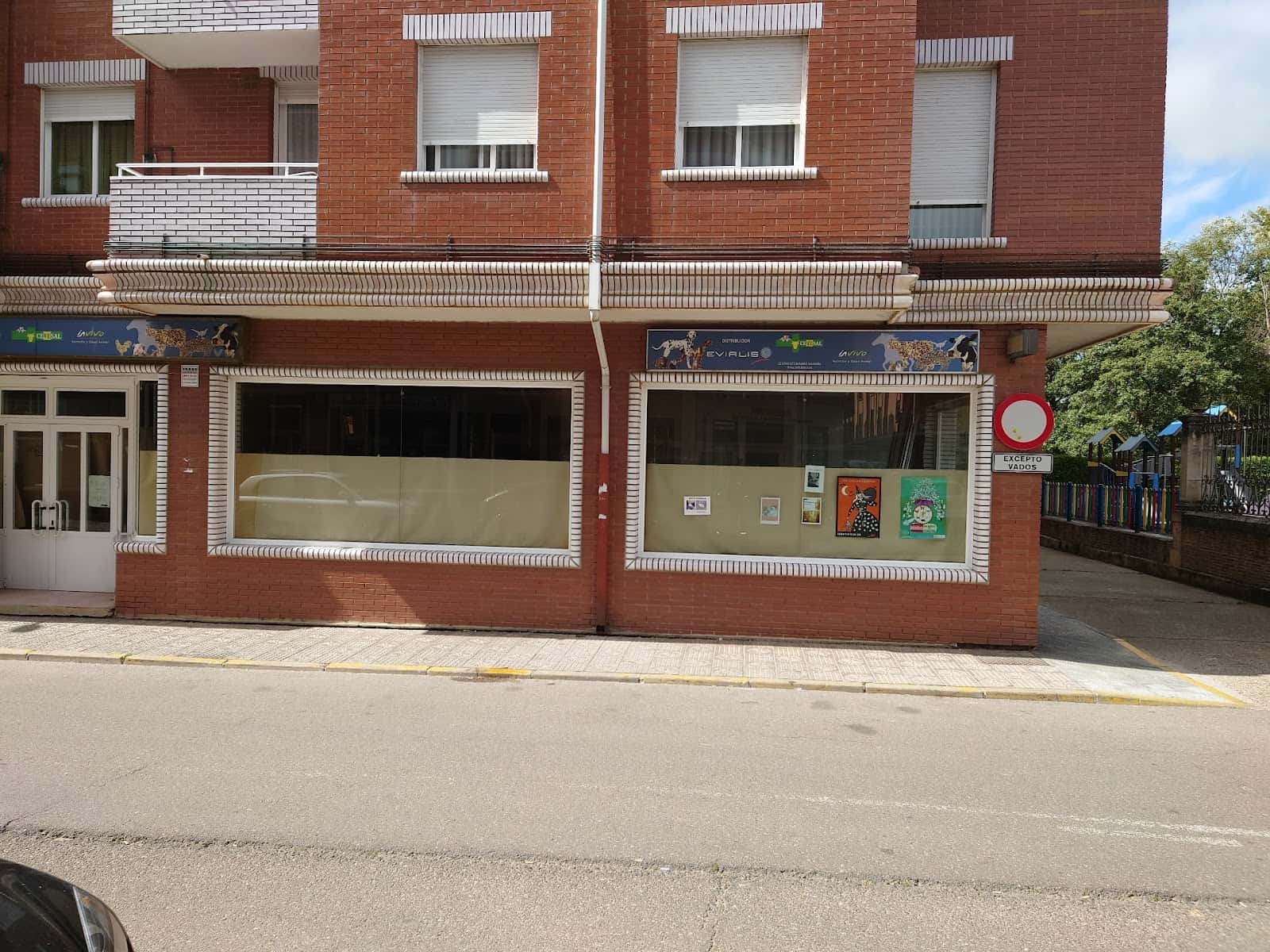 Centro Veterinario Saldaña - Servivet