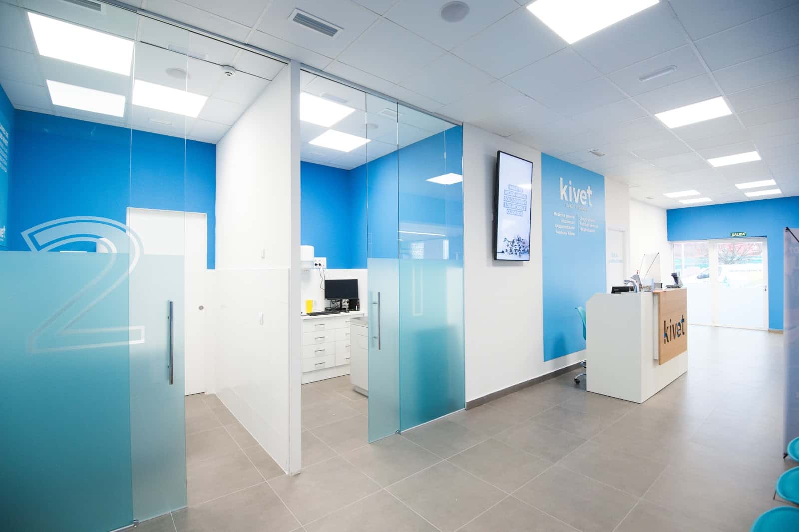 kivet clinicas veterinarias veterinario clinica en pamplona en navarra principalImage ADOPTA Sitios Pet Friendly
