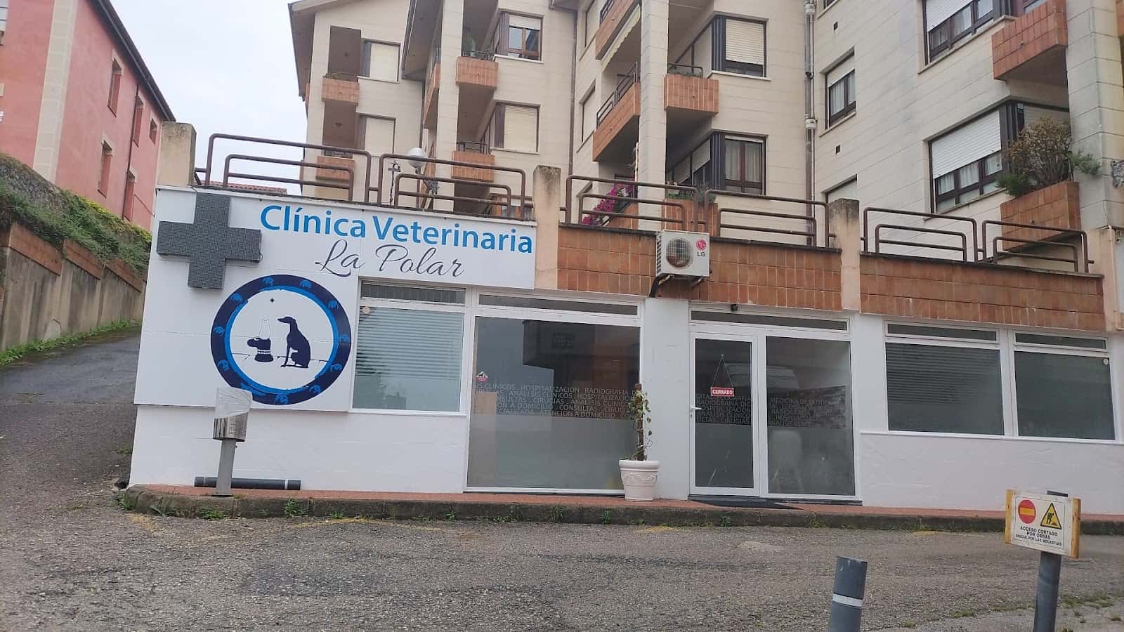 Clínica Veterinaria La Polar