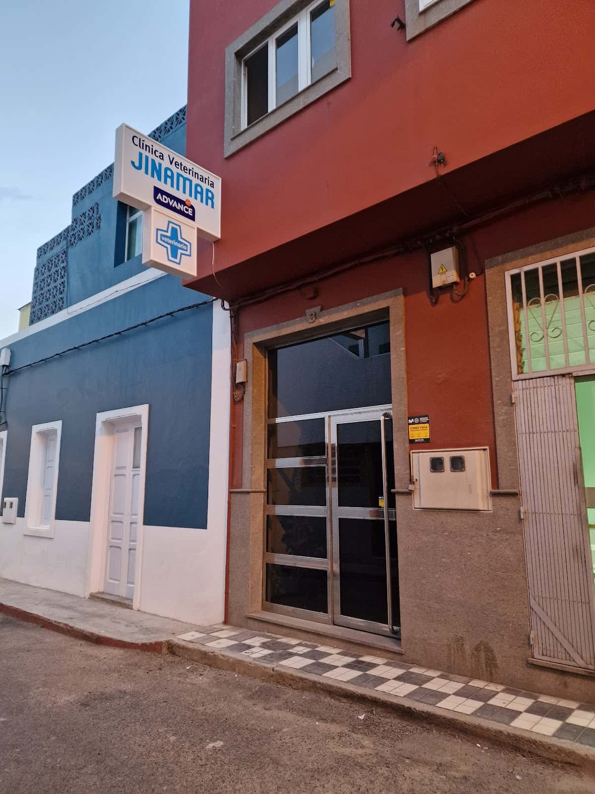 clinica veterinaria jinamar veterinario clinica en valle de jinamar en las palmas principalImage ADOPTA Sitios Pet Friendly
