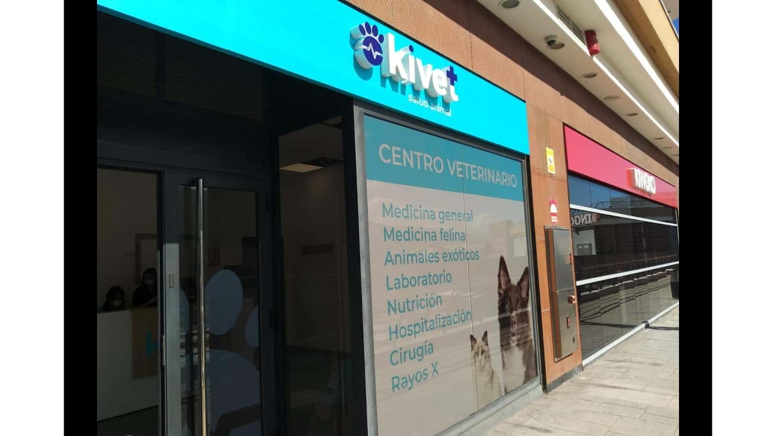 kivet veterinario centro en la orotava en santa cruz de tenerife principalImage ADOPTA Sitios Pet Friendly