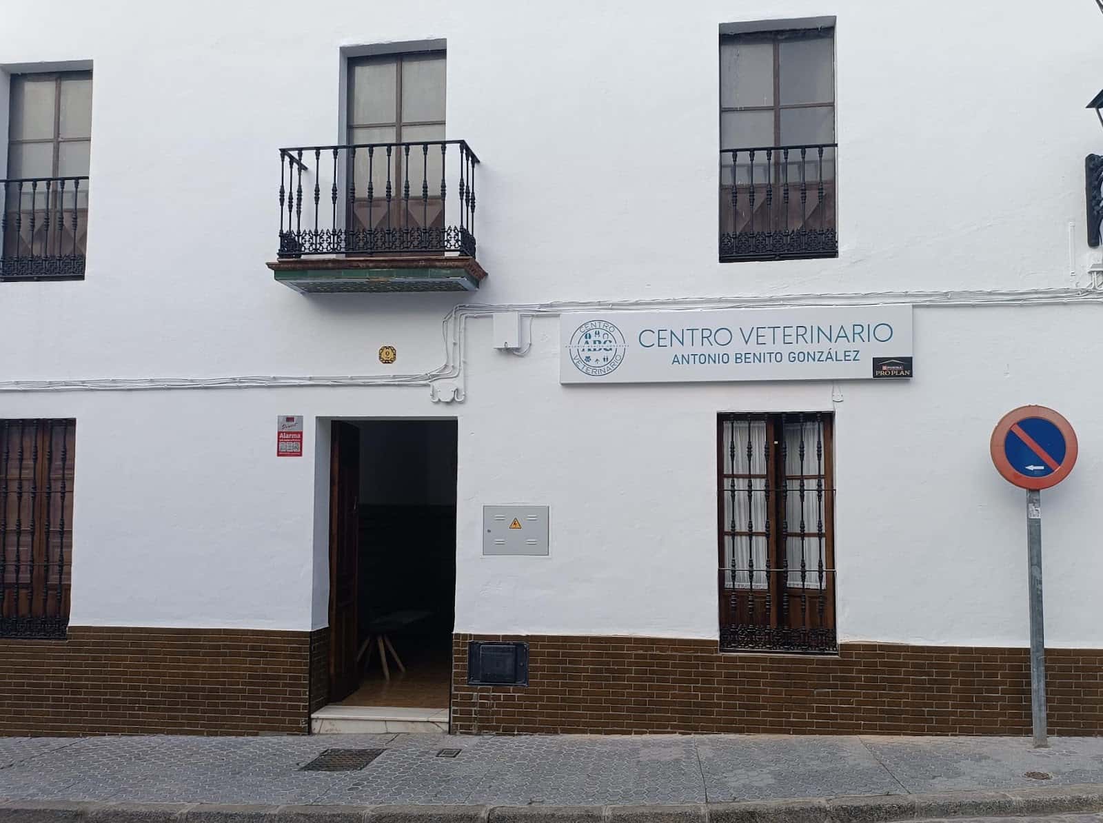Centro veterinario Antonio Benito González