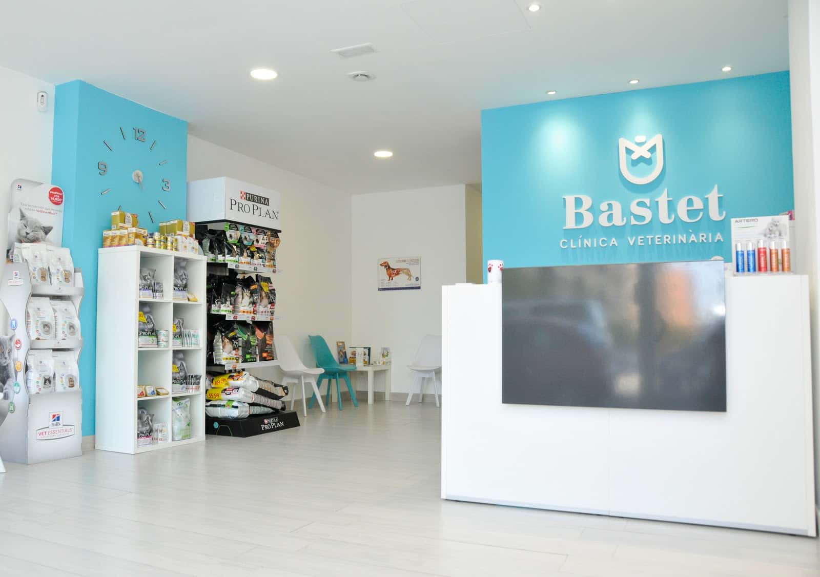 bastet clinica veterinaria reus veterinario clinica en reus en tarragona principalImage ADOPTA Sitios Pet Friendly