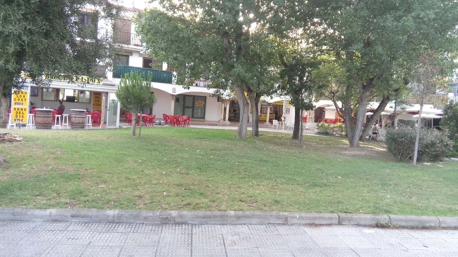 maite mascotas veterinario centro en vilafortuny en tarragona principalImage ADOPTA Sitios Pet Friendly