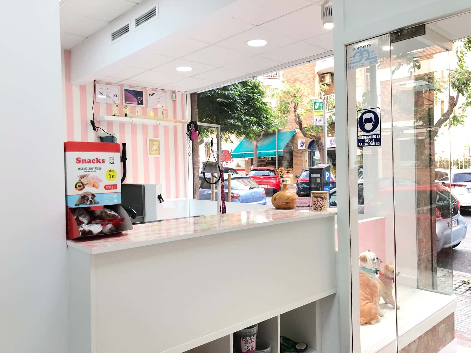 Mimi's Dog Boutique & Spa