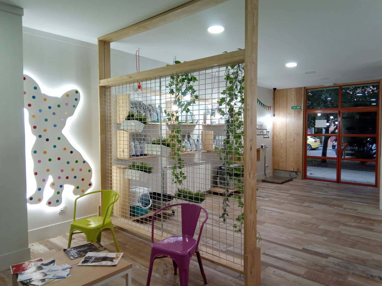 clinica veterinaria elena saenz veterinario clinica en alcaniz en teruel principalImage ADOPTA Sitios Pet Friendly